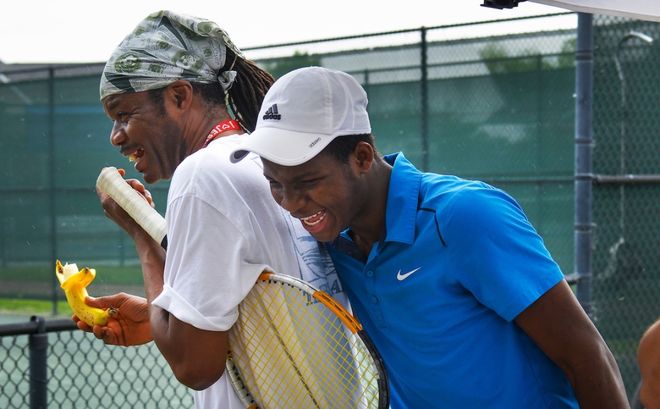 尤其是在信 尤其是在信