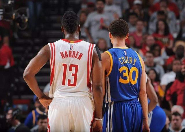 东契奇显然 东契奇显然